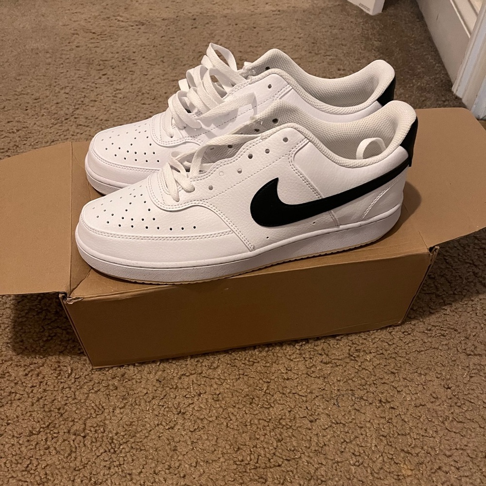 Mens Nikes sneakers